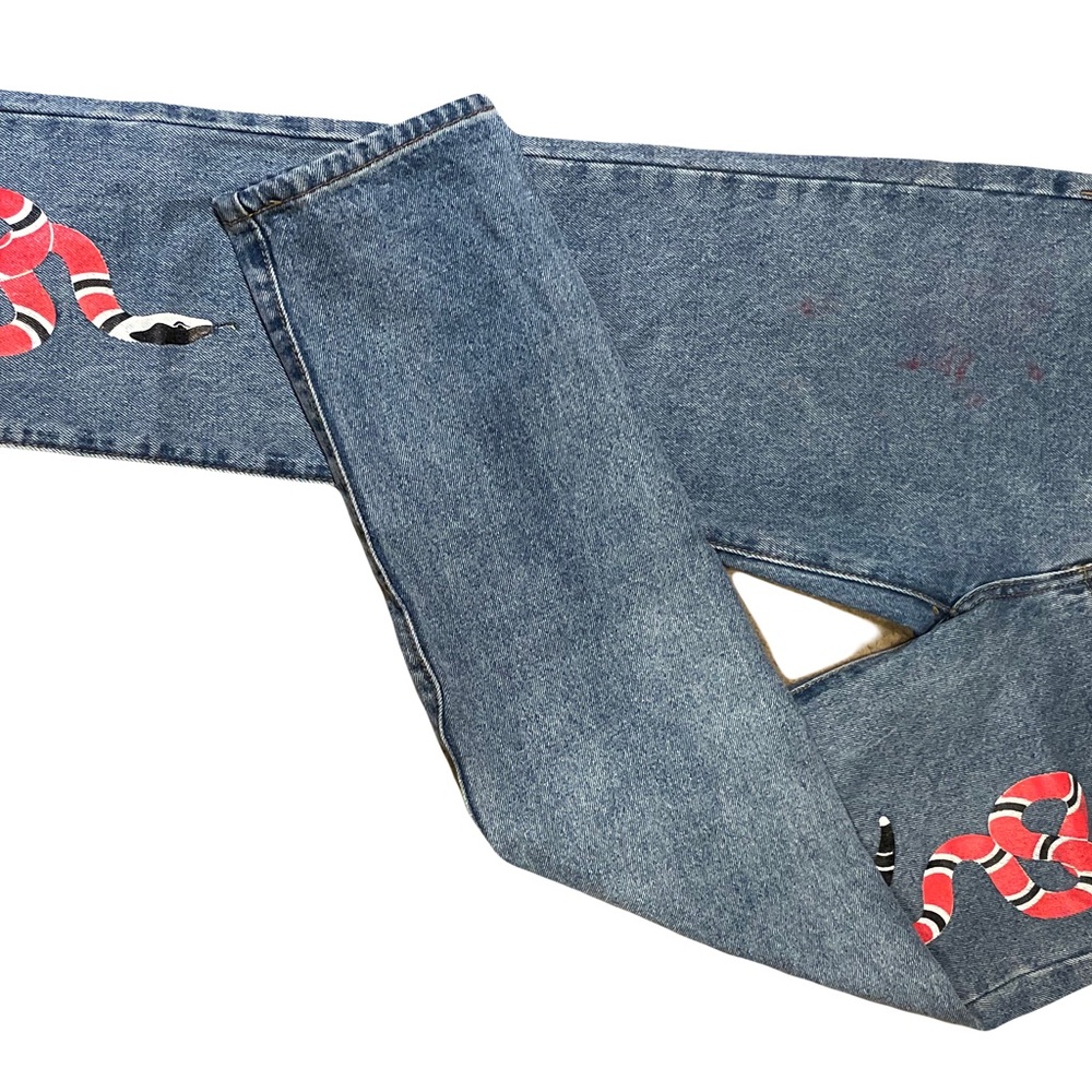Snake jeans